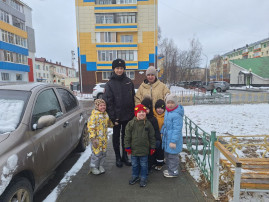 Целевая прогулка «Мы по городу идём» гр. № 12 Целевая прогулка «Мы по городу идём» гр. № 12.